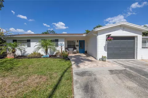 4011 Harrisburg St NE, Saint Petersburg, FL 33703