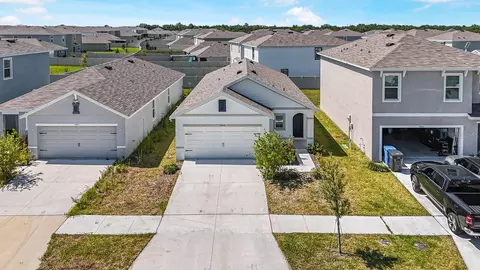 17009 Oval Rum Dr, Wimauma, FL 33598