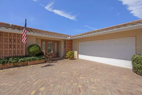 13760 Joyce Dr, Largo, FL 33774
