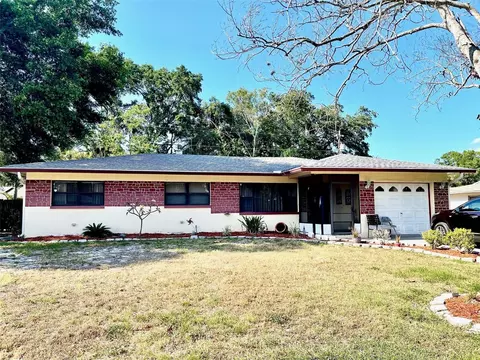 1362 Sage Dr, Dunedin, FL 34698