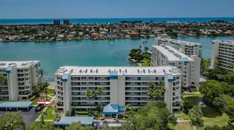 7902 Sailboat Key Blvd S #101, South Pasadena, FL 33707