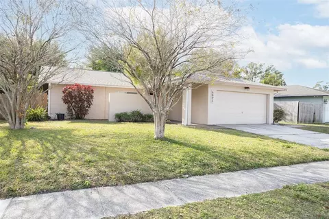 6893 Circlecreek Dr, Pinellas Park, FL 33781