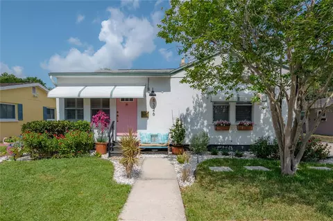 8326 6th St N, Saint Petersburg, FL 33702