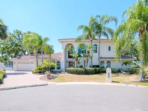 439 Buttonwood Ln, Largo, FL 33770