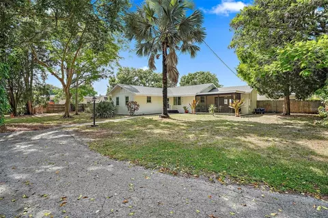 6091 102nd Ave N, Pinellas Park, FL 33782