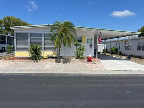 814 Coconut Palm St, Largo, FL 33778