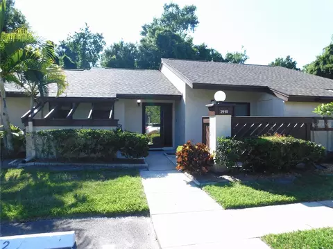2910 Silver Bell Ct, Palm Harbor, FL 34684