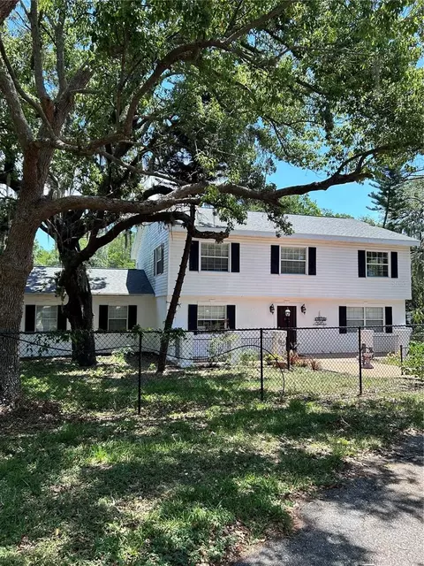 10132 Grove Dr, Port Richey, FL 34668
