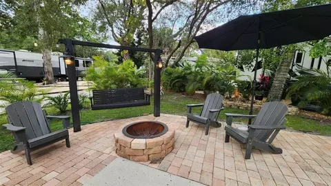 202 Longhorn Dr, River Ranch, FL 33867
