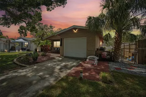 1762 New Hampshire Ave NE, Saint Petersburg, FL 33703