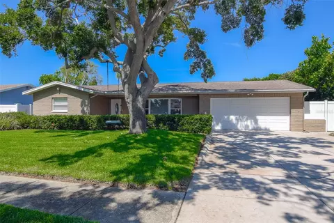 8904 124th Way, Seminole, FL 33772