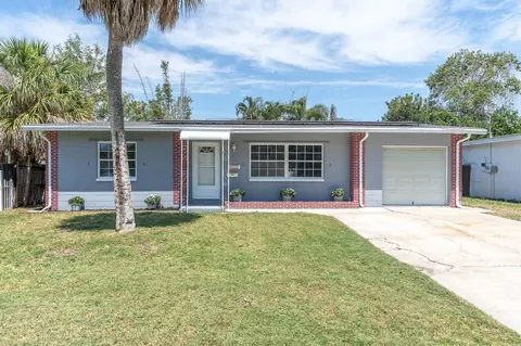 4035 Huntington St NE, Saint Petersburg, FL 33703