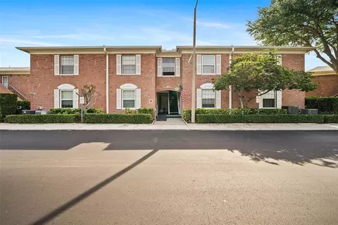 3994 37th St S #10, Saint Petersburg, FL 33711