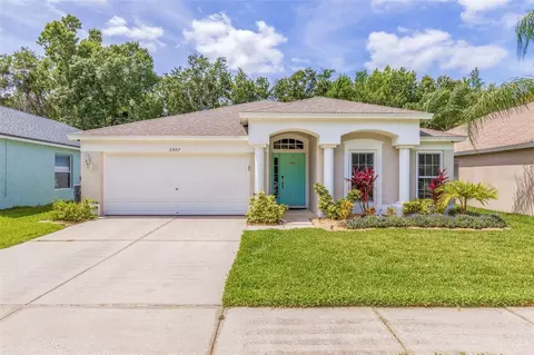 5907 War Admiral Dr, Wesley Chapel, FL 33544