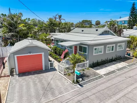 131 95th Ave, Treasure Island, FL 33706