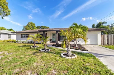3898 21st Ave N, Saint Petersburg, FL 33713
