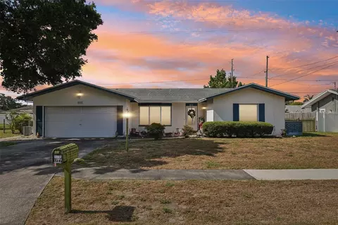 1727 Ashton Abbey Rd, Clearwater, FL 33755