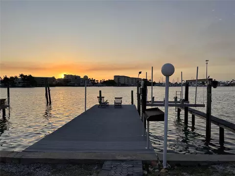 360 145th Ave E, Madeira Beach, FL 33708