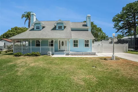 1845 Marys Meadow Ln, Palm Harbor, FL 34683