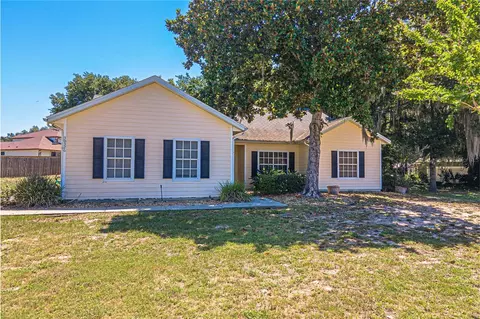 30326 Redtree Dr, Leesburg, FL 34748
