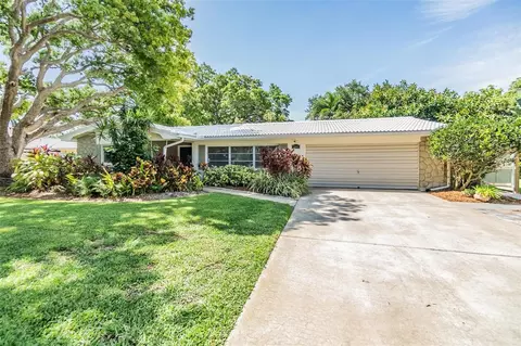2301 Williams Dr, Clearwater, FL 33764
