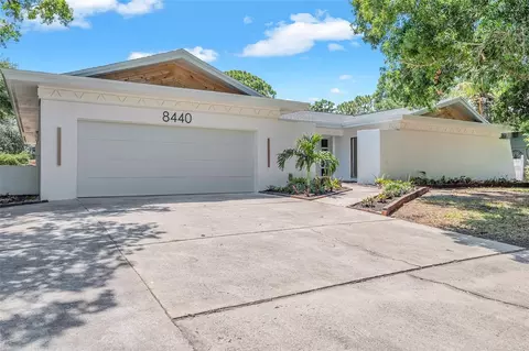 8440 Orient Way NE, Saint Petersburg, FL 33702