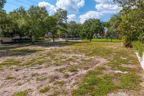 146 14th Ave N, Saint Petersburg, FL 33701