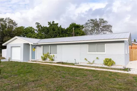 6735 113th St, Seminole, FL 33772