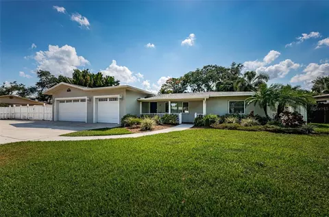 850 Rafael Blvd NE, Saint Petersburg, FL 33704
