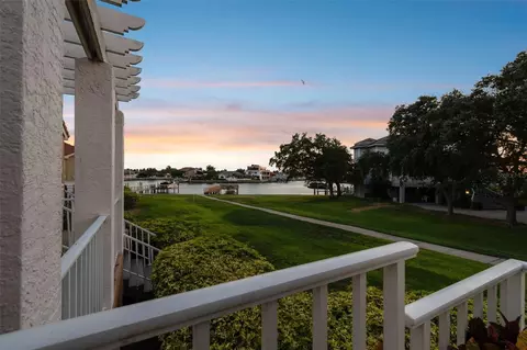 26 Jefferson Ct S, Saint Petersburg, FL 33711