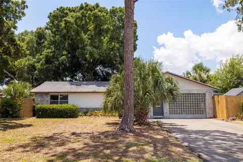 120 74th Ave NE, Saint Petersburg, FL 33702