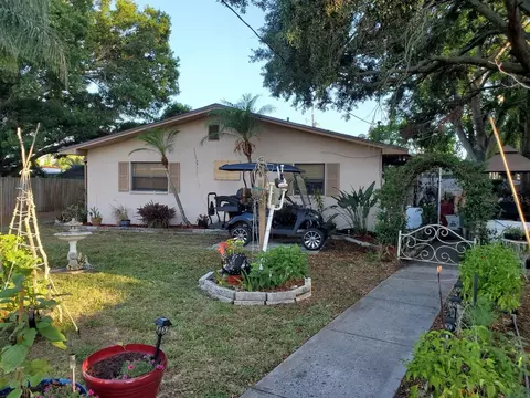 10590 106th Ave, Largo, FL 33773