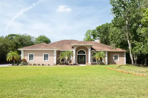 11026 Lakeview Dr, New Port Richey, FL 34654