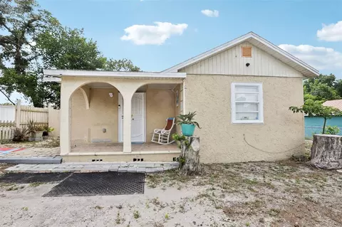 9302 N 19th St, Tampa, FL 33612