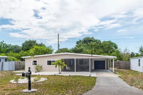 134 Melody Ln, Largo, FL 33771