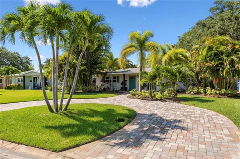 450 42nd Ave NE, Saint Petersburg, FL 33703