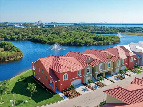 17 Franklin Ct S # B, Saint Petersburg, FL 33711