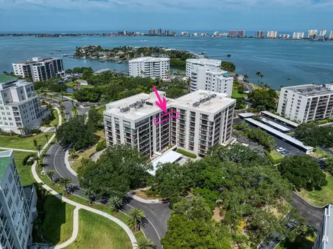 150 Belleview Blvd #704, Belleair, FL 33756