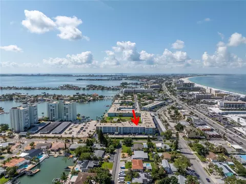 300 64th Ave #422, Saint Pete Beach, FL 33706