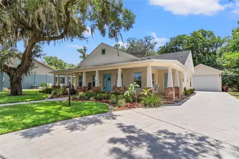2007 N Johnson St, Plant City, FL 33563