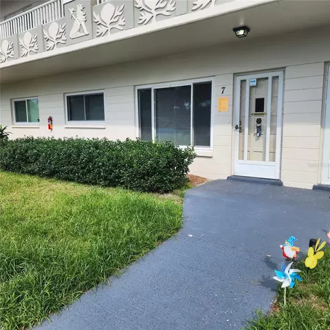 2363 Israeli Dr #7, Clearwater, FL 33763