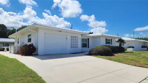 8647 141st Way, Seminole, FL 33776