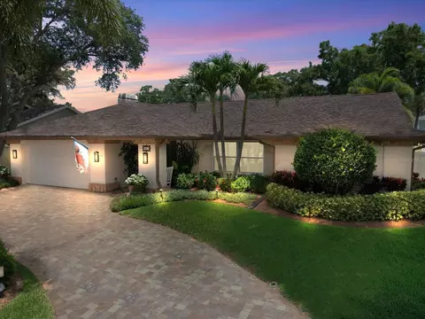 531 Walker Rd, Safety Harbor, FL 34695