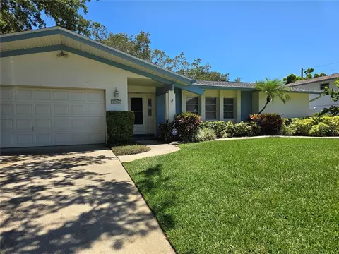 14560 Bay Hills Dr, Largo, FL 33774