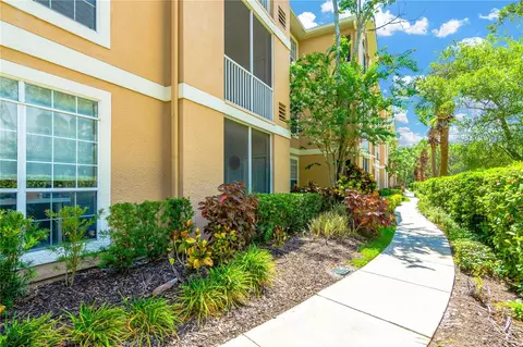 1214 Bay Club Cir, Tampa, FL 33607