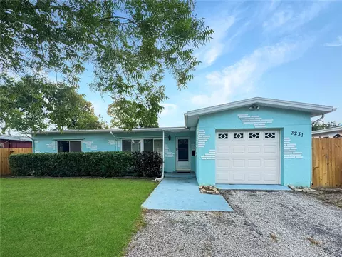 3231 31st St N, Saint Petersburg, FL 33713
