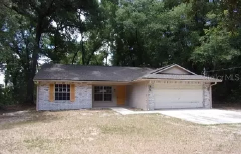 5945 Craig Ln, Zephyrhills, FL 33542