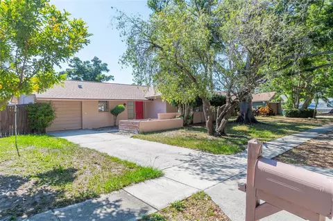 10062 84th Way, Seminole, FL 33777