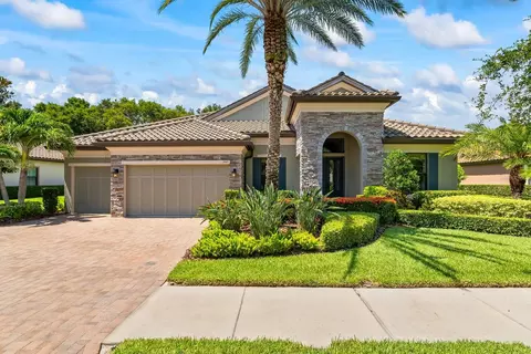 1445 Via Verdi Dr, Palm Harbor, FL 34683