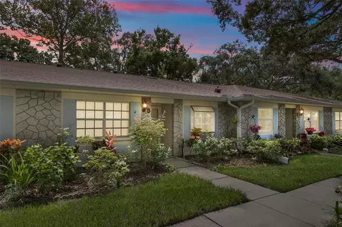 2231 Lark Cir E #D, Palm Harbor, FL 34684